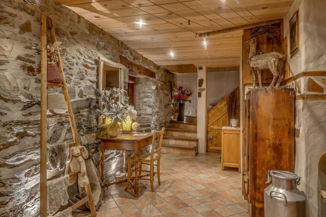 Colettine Villa Тин Екстериор снимка