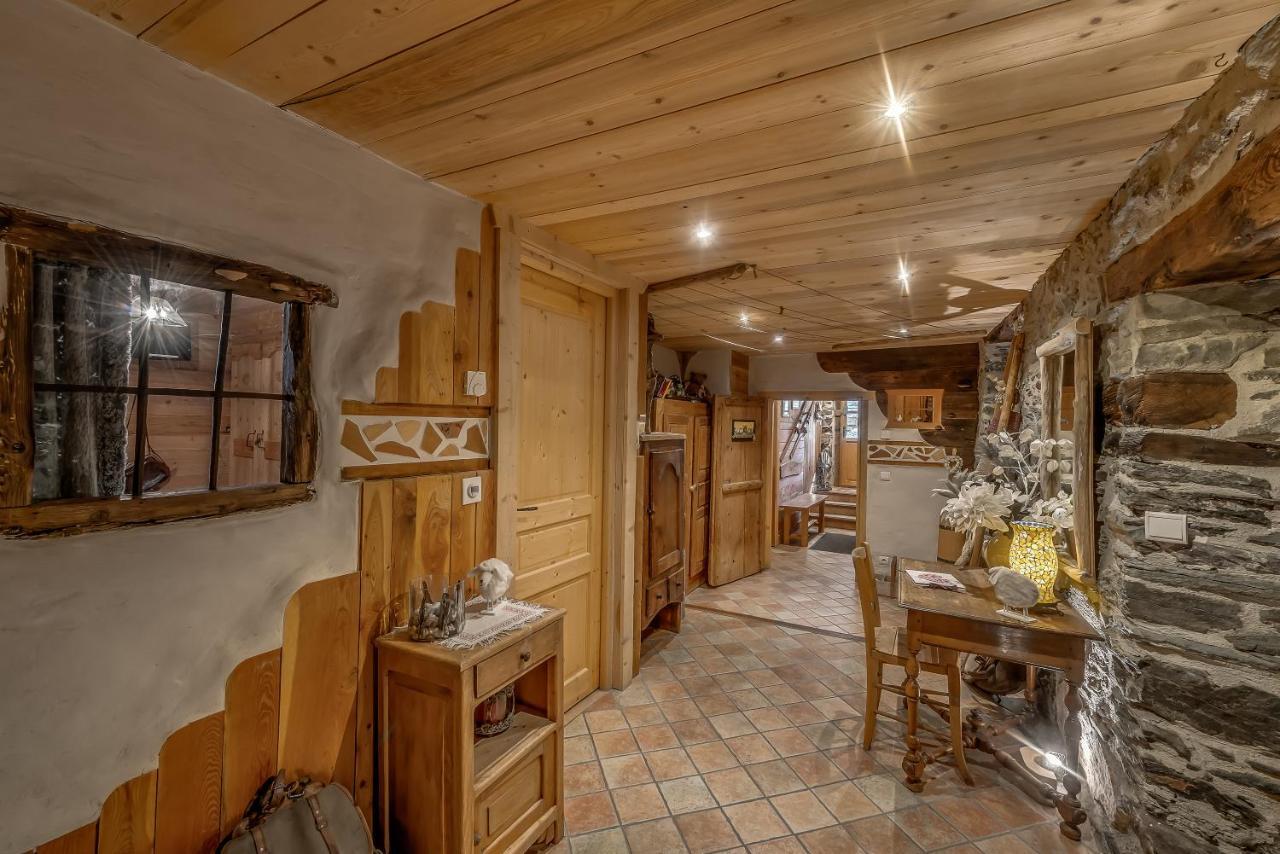 Colettine Villa Тин Екстериор снимка