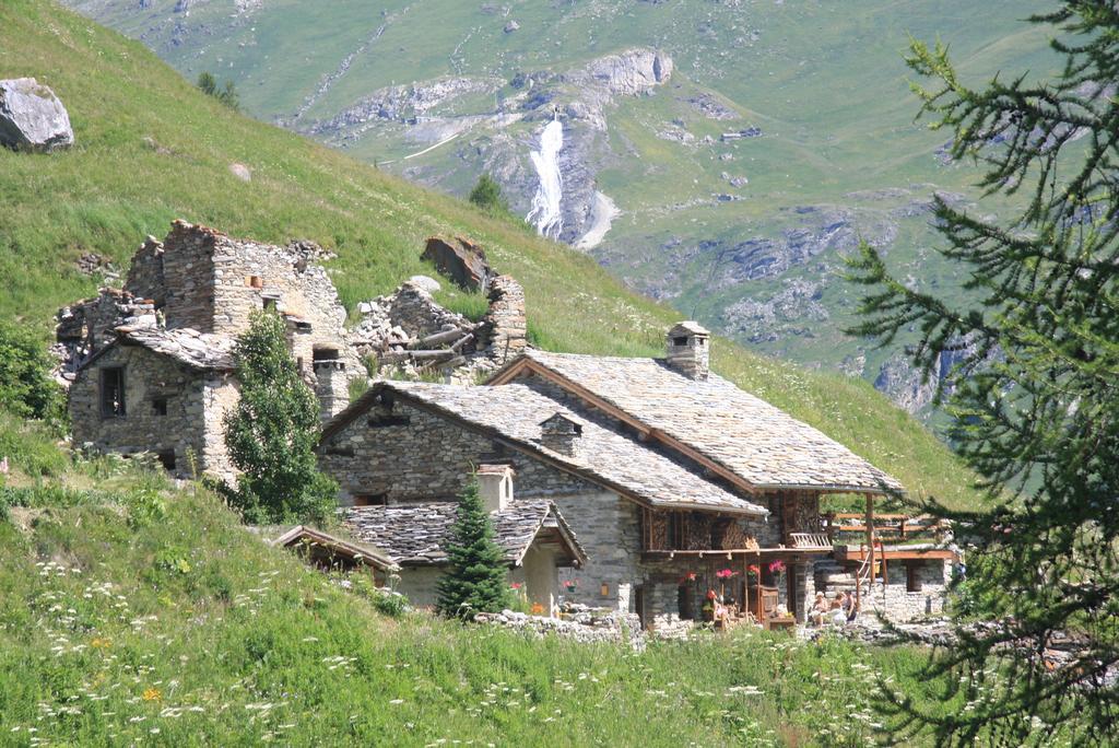 Colettine Villa Тин Екстериор снимка